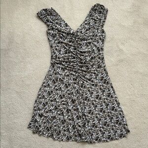 Terra Nostra Ruched Floral Mini Dress - Size M